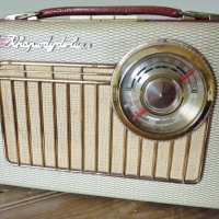 1963 Kolster Brandes Portable Radio